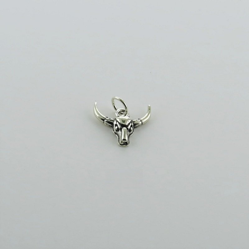 Pingente Prata 925 Envelhecido Cabeça de Boi – Estoque Limitado – Sob Consulta – R$ 19,95