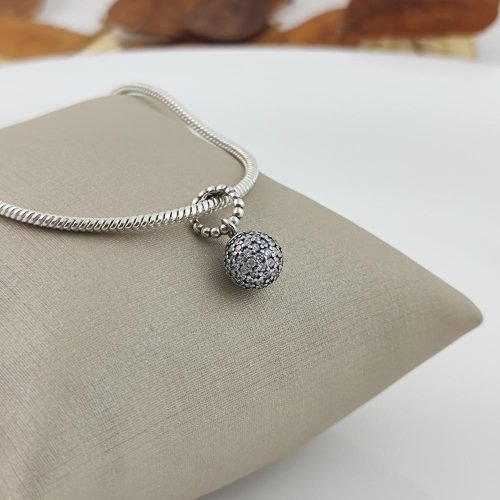 Berloque Prata 925 Pendente Esfera Pavê Pequena. Estoque Limitado - Sob Consulta -