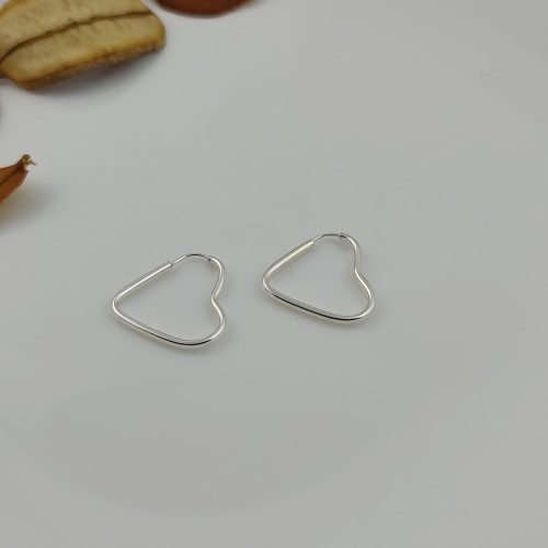 Brinco Prata 925 Brinco Argola Formato Coração M – Estoque Limitado – Sob Consulta