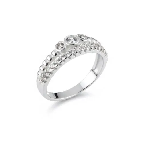 Anel de Prata 925 Aparador Zircônia Cravejado Twist. Estoque Limitado - Sob Consulta -
